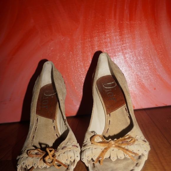 Christian Dior Tan Suede Fringe Peep Toe Pumps – Size 37 – Made in Italy - Picture 4 of 4